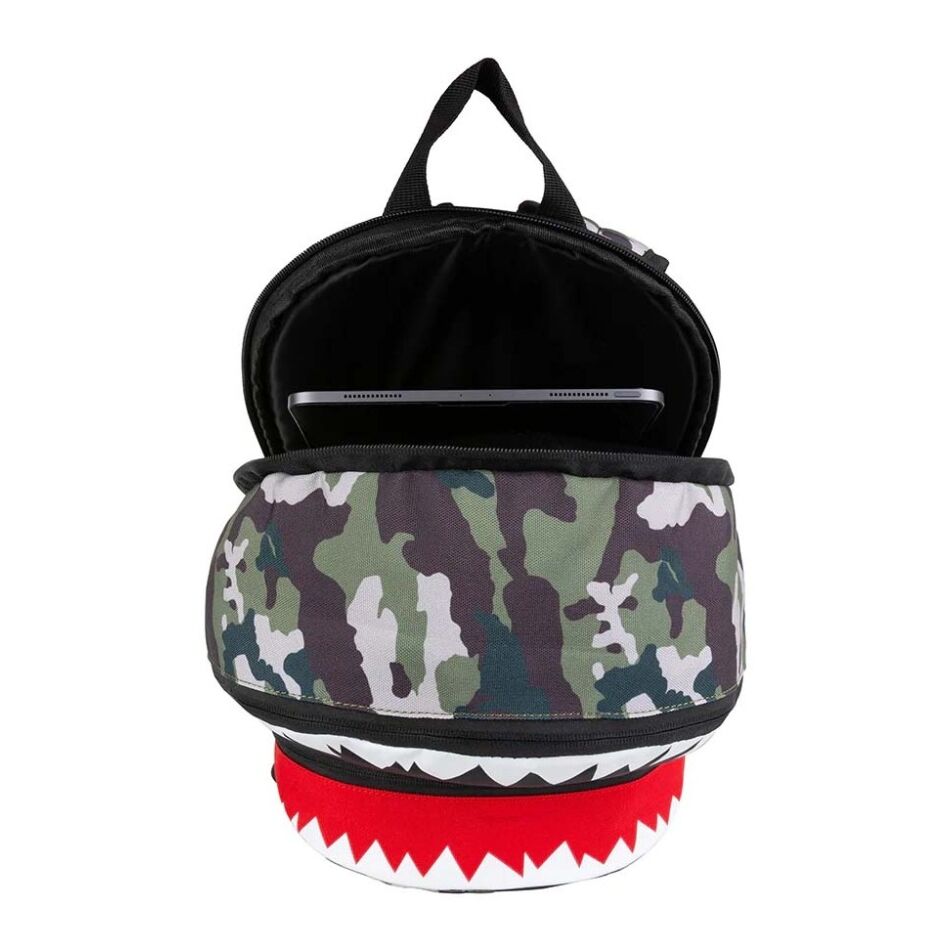 Pick & Pack Shark Shape Backpack M Camo | Wennekes