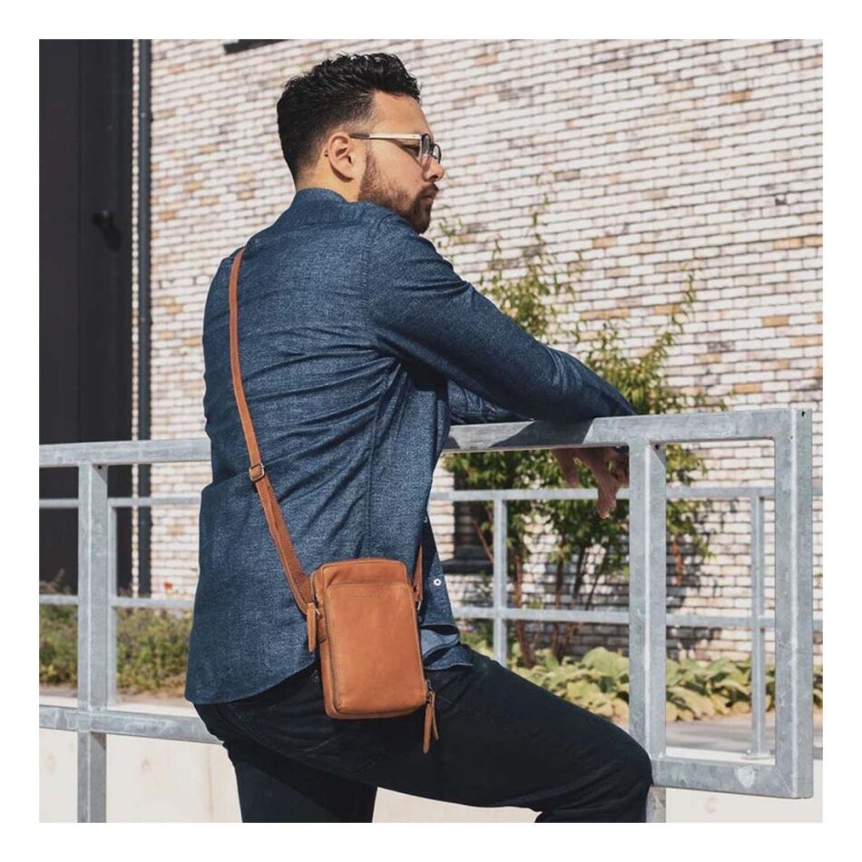 The Chesterfield Brand Telefoontasje Hamilton Cognac | Wennekes